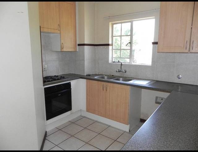 2 BEDROOM APARTMENT FOR SALE IN DIE HOEWES